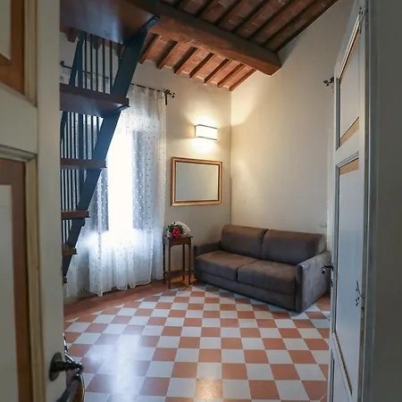 לינה וארוחת בוקר A Casa Mastacchi סיינה