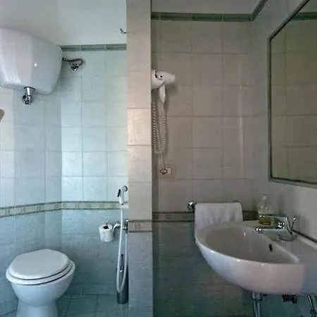 לינה וארוחת בוקר A Casa Mastacchi 2*